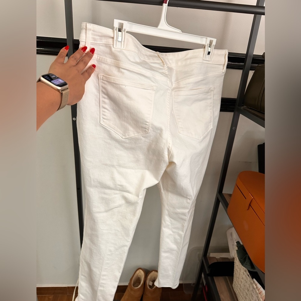 Old Navy Women's Skinny Pants - White - Never Worn